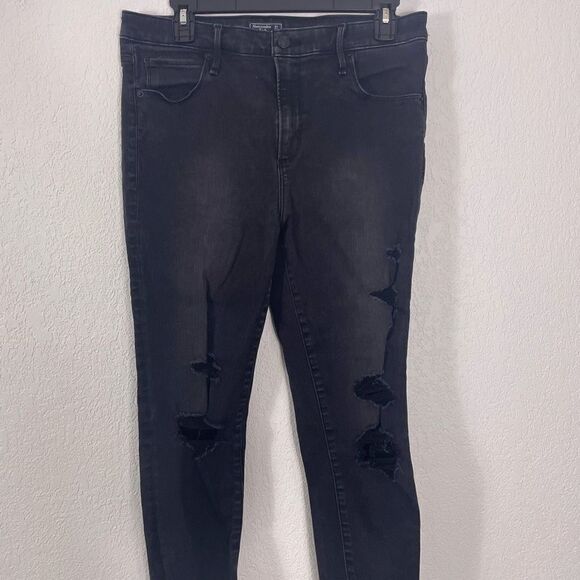 Abercrombie & Fitch Black Distressed Simone High Rise Ankle Skinny Jeans - Picture 3 of 7